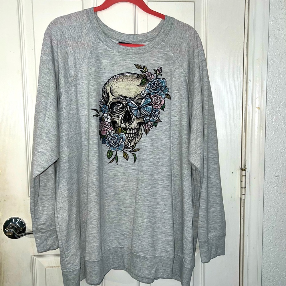 Long sleeve torrid skull floral gems shirt.